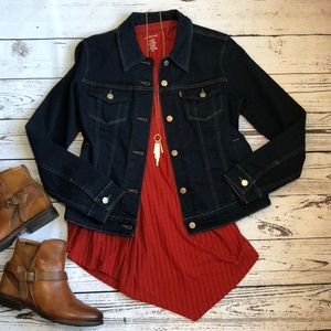 Levi’s jean jacket size large